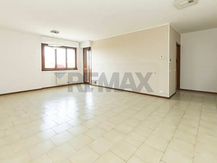 Appartamento trilocale in vendita in Giovanni Pacini, Seregno