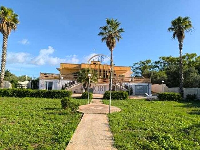 Casa con 8 locali in vendita in Contrada Pontefiumarella, Marsala