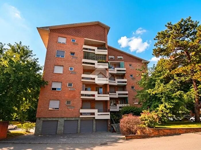 Appartamento con 5 locali in vendita in Via Canonico Boggio, Ivrea