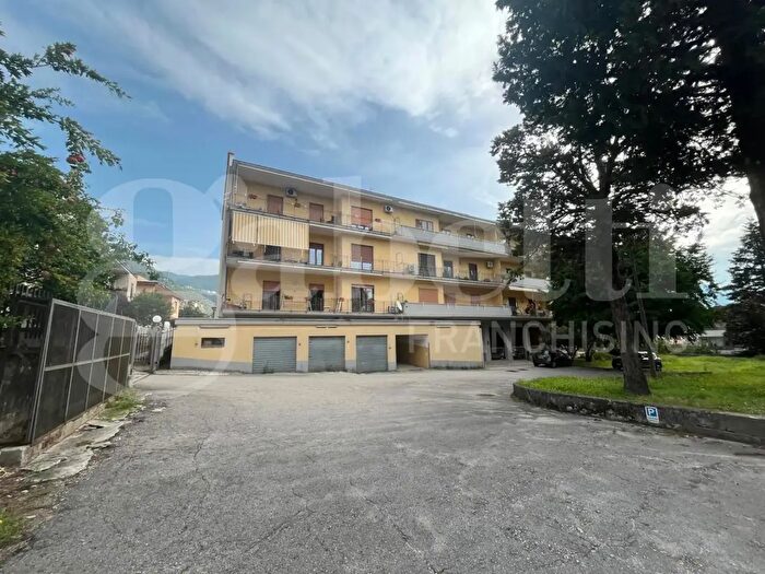 Appartamento trilocale in vendita in Via Matese, Piedimonte Matese