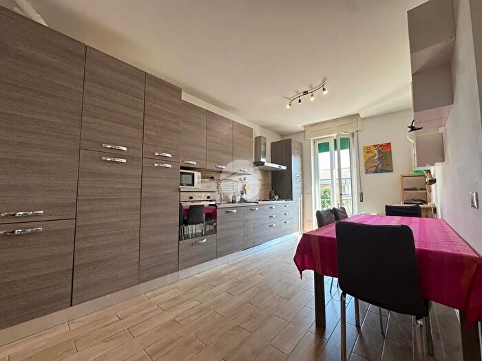 Appartamento trilocale in vendita in Via Don Gregorio Segala, Verona