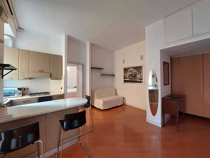 Appartamento bilocale in affitto in Via Emilio Morosini, Cadore, Milano