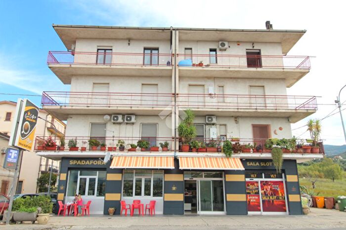 Appartamento con 5 locali in vendita in Contrada Cavoni, Luzzi