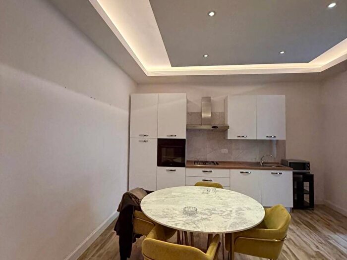 Appartamento bilocale in affitto in Via Paolo Grimaldi, Soccavo, Napoli