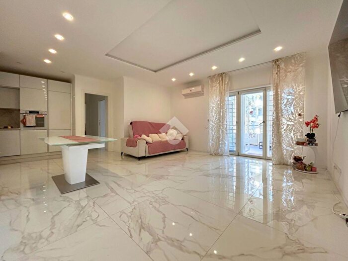 Appartamento trilocale in vendita in Via Antonio dal Zotto, Roma