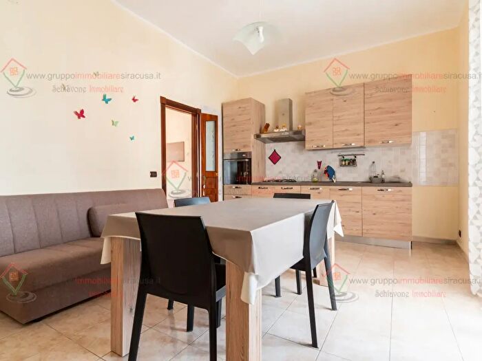 Appartamento quadrilocale in vendita in Siracusa
