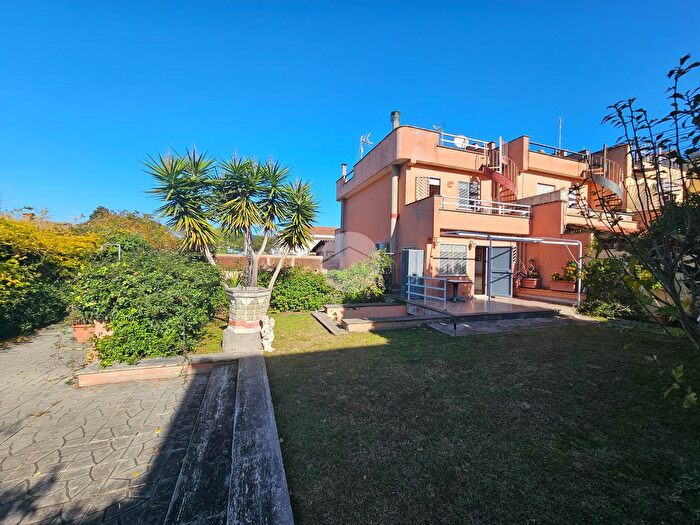Casa trilocale in vendita in Via delle Fresie, Anzio