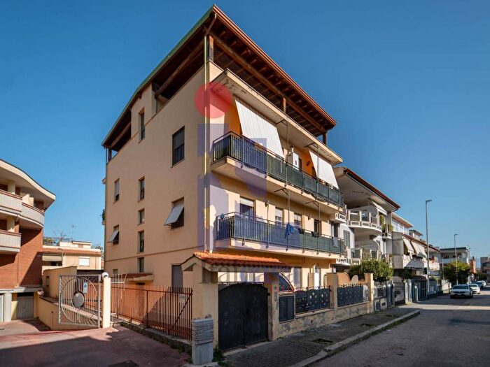 Appartamento trilocale in affitto in Via Tiberio, Gionchetto, Latina