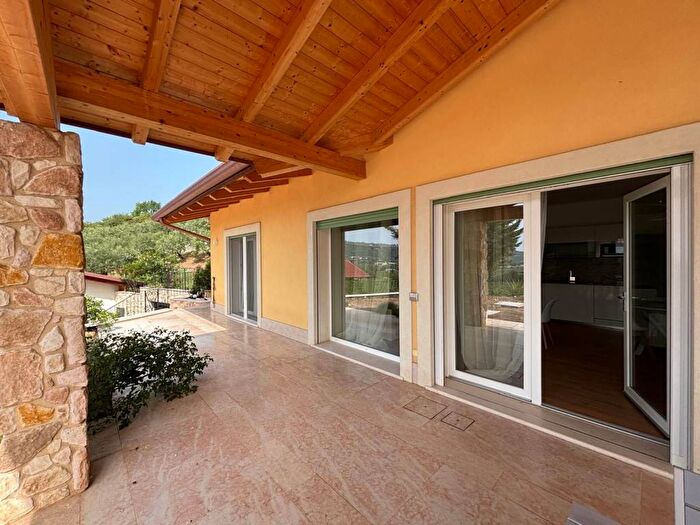 Appartamento bilocale in affitto in Poiano, Verona