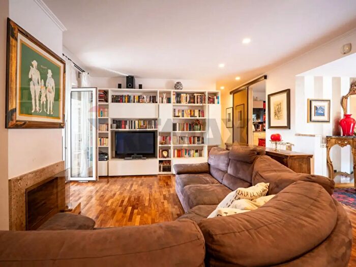 Appartamento con 7 locali in vendita in Via di Grottarossa, Roma