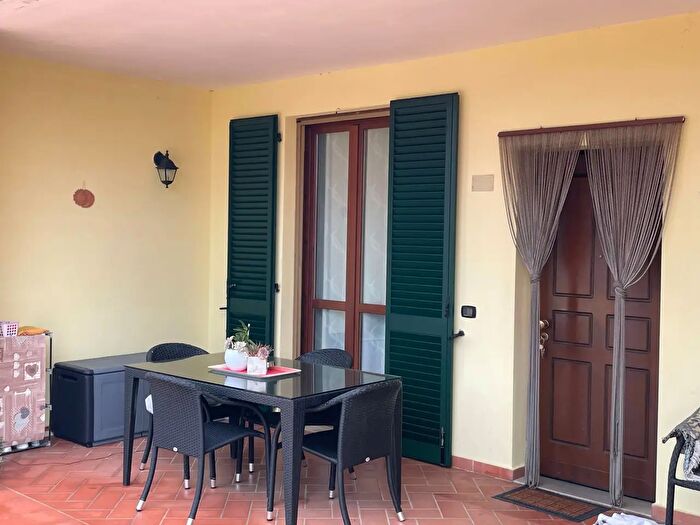 Appartamento quadrilocale in vendita in Sante Tani, Marciano Della Chiana