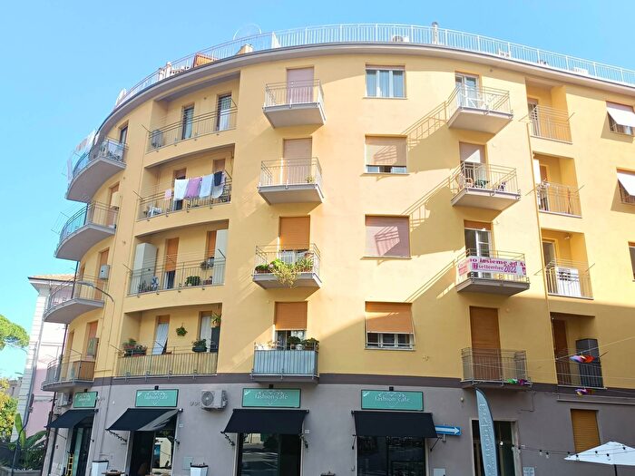 Appartamento bilocale in affitto in Via Olivette, Arenzano