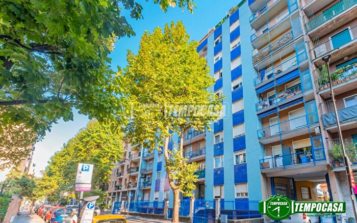 Appartamento trilocale in vendita in Via XXV Aprile, Cinisello Balsamo