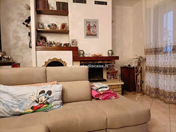 Appartamento quadrilocale in vendita in Via Quaini, Spino DAdda