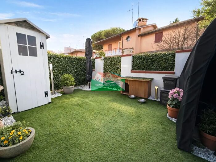 Casa trilocale in vendita in Viale Matteo Maria Boiardo, Ravenna