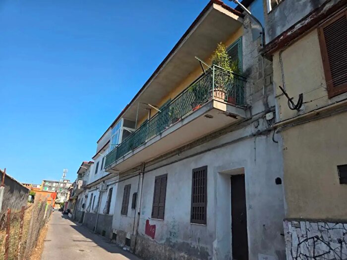 Appartamento trilocale in vendita in Vico Ezio Vanoni SNC, Melito Di Napoli