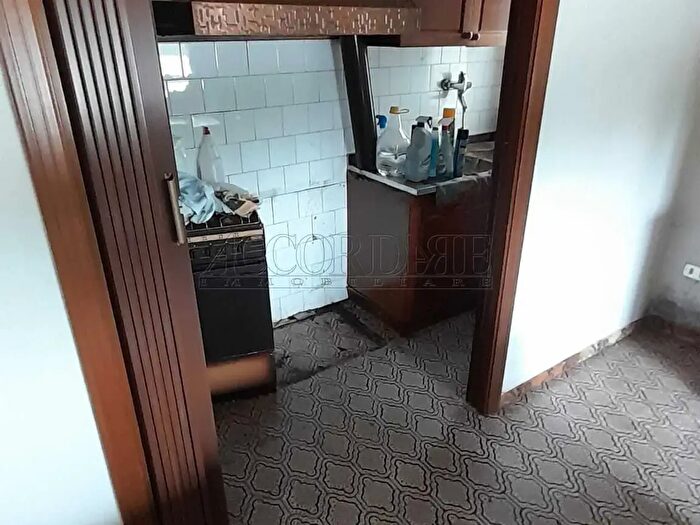Casa con 7 locali in vendita in Campodoro