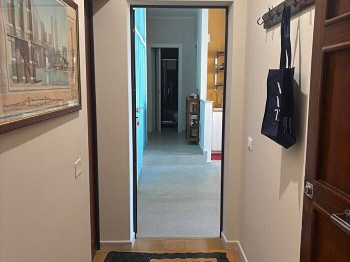 Appartamento trilocale in affitto in Via Gioacchino di Marzo, Libertà Villabianca, Palermo