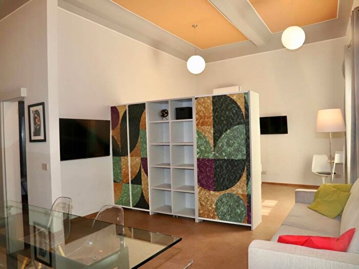 Appartamento trilocale in affitto in Via SantEufemia, Centro Storico, Modena