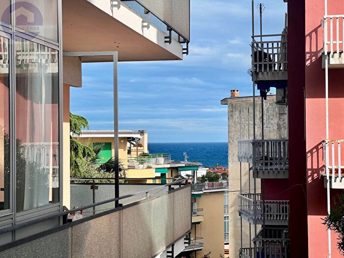 Appartamento quadrilocale in vendita in Via Franco Norero, Sanremo