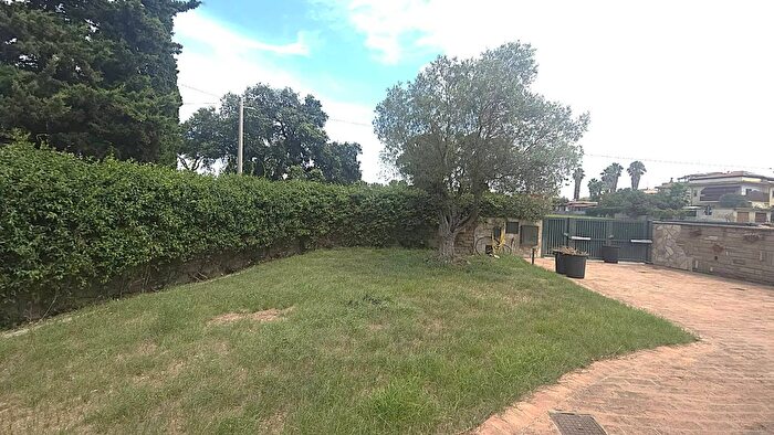 Casa trilocale in vendita in Stradone SantAnastasio, Anzio