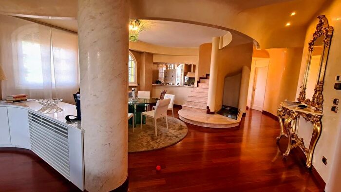 Appartamento in vendita in Via Antonio Stoppani San Martino Legnano Milano Lombardia Italia, Legnano