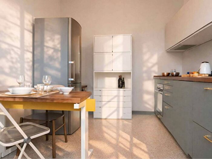 Case in Vendita e in Affitto - 2