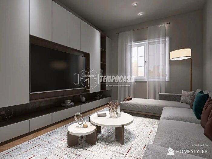 Appartamento trilocale in vendita in Via Piana, Bologna