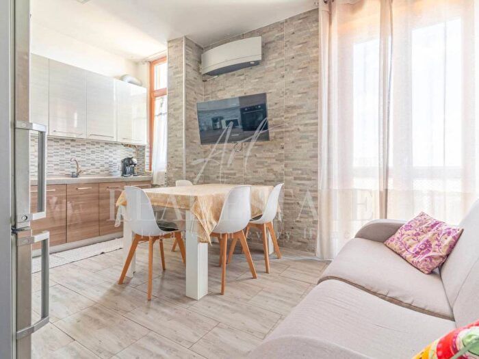 Appartamento trilocale in affitto in Via Cadibona, Molise Cuoco, Milano
