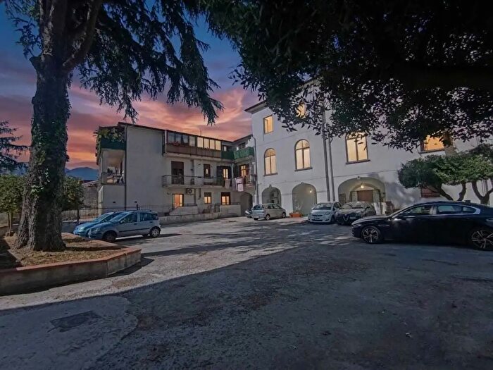 Appartamento trilocale in vendita in Via Roma Frazione San Pietro, Montoro