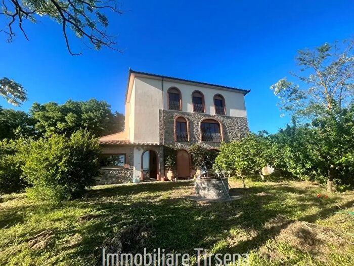 Casa con 6 locali in vendita in Orvieto