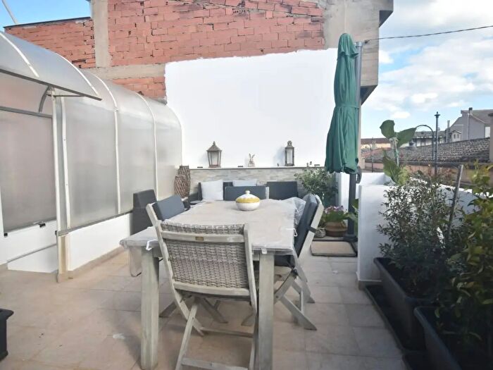 Casa quadrilocale in vendita in Piazza Azuni, Quartu SantElena
