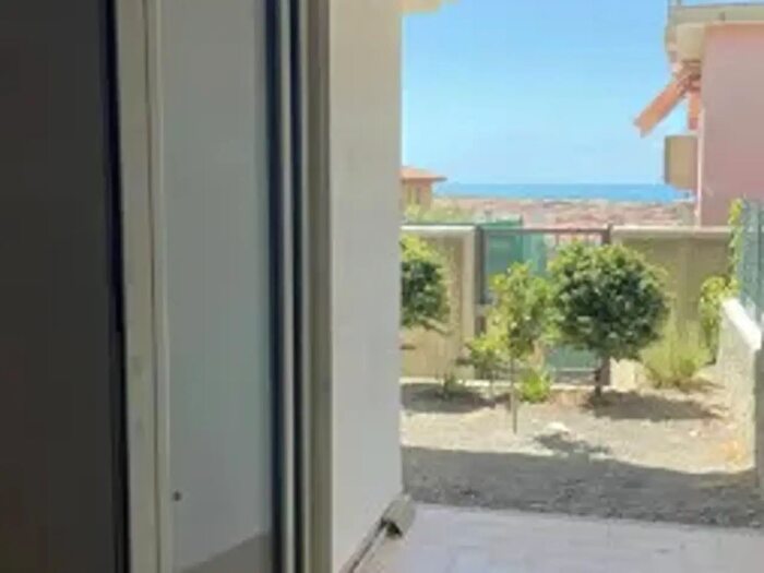 Appartamento trilocale in vendita in Via Dottor Giuseppe Pezzotti, Scalea