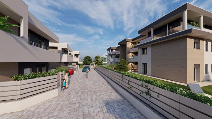 Appartamento trilocale in vendita in Via Marche, Lainate