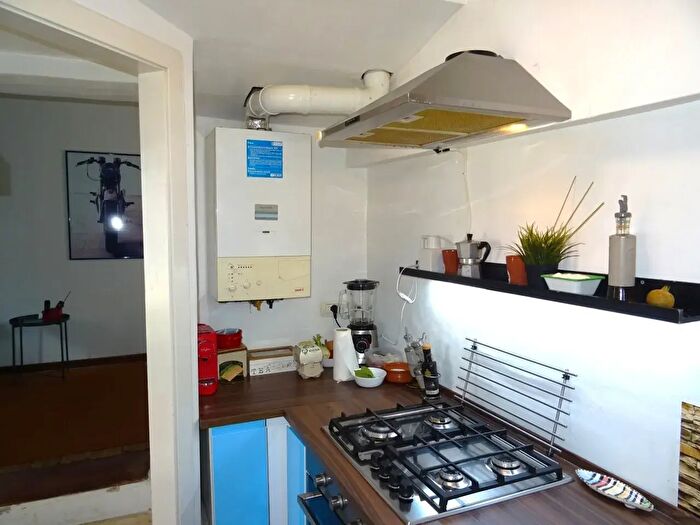 Casa con 5 locali in vendita in Ostra Vetere