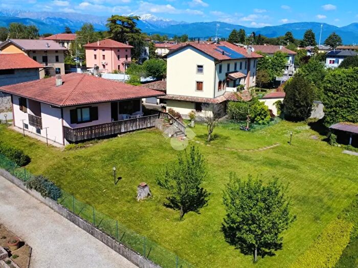 Casa trilocale in vendita in Via Alessandro Volta, Tavagnacco