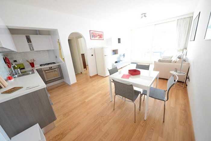 Appartamento bilocale in affitto in Via Nicolò Bettoni, Trastevere, Roma