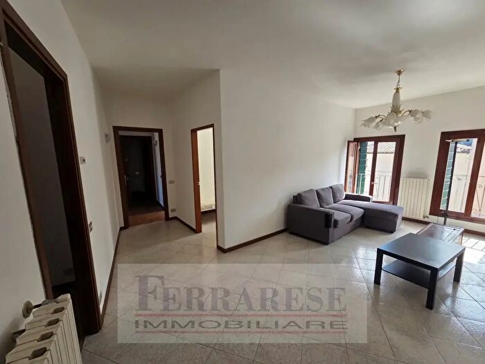Appartamento quadrilocale in affitto in Via San Marco, Padova