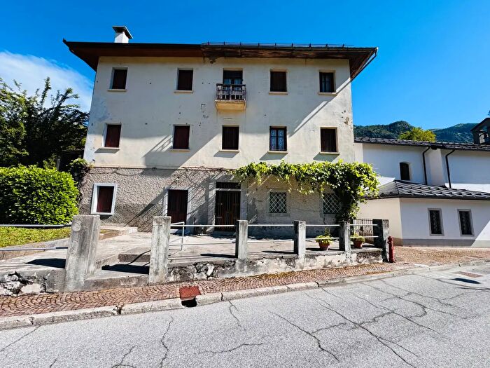 Casa monolocale in vendita in Forni Di Sotto