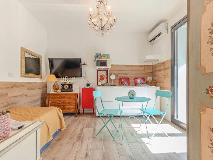Appartamento monolocale in affitto in Via Angelo Agostoni, Stazione, Lissone