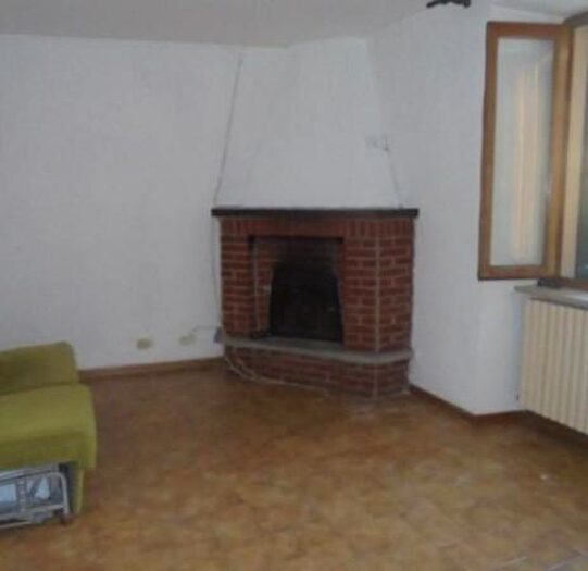 Appartamento con 5 locali in vendita in Via Traversa, Barga