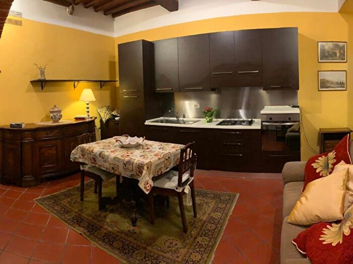 Appartamento bilocale in affitto in Piazza Santa Caterina, San Francesco, Pisa