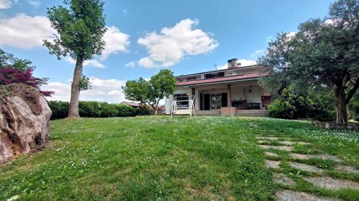 Casa con 6 locali in vendita in Via Arturo Toscanini, Caorso