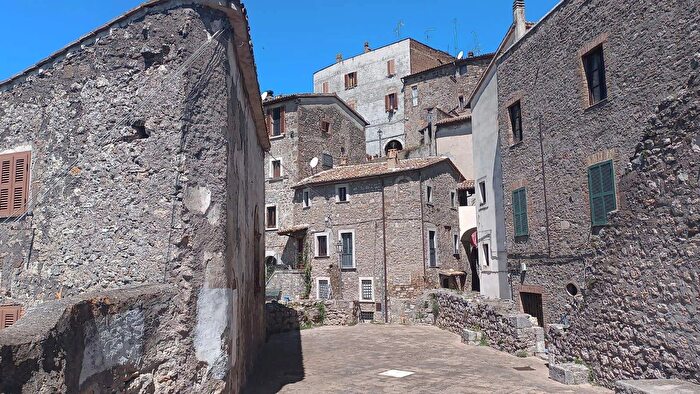 Casa trilocale in vendita in Via del Borgo B Castiglione in Teverina, Castiglione In Teverina