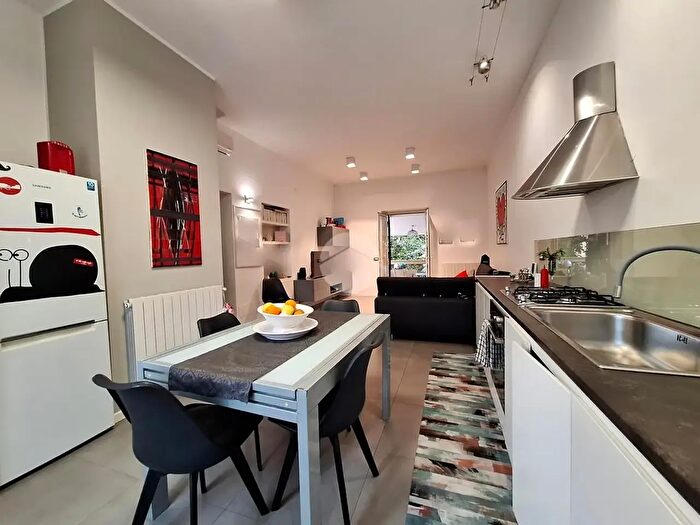 Appartamento trilocale in vendita in Viale della Resurrezione, Palermo