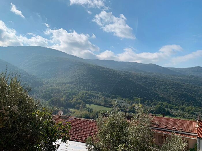 Casa trilocale in vendita in Via Cappellone Monteroduni Isernia, Monteroduni