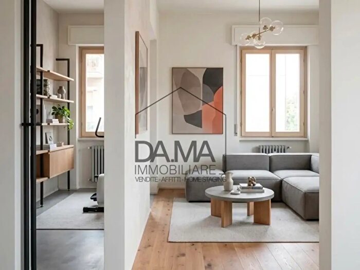 Appartamento trilocale in vendita in Via Antonio Pacinotti, Parma