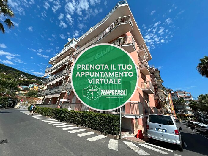 Appartamento bilocale in vendita in Via Vignetta, Andora