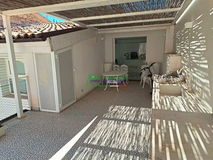 Appartamento trilocale in affitto in Via Genova, Ragusa