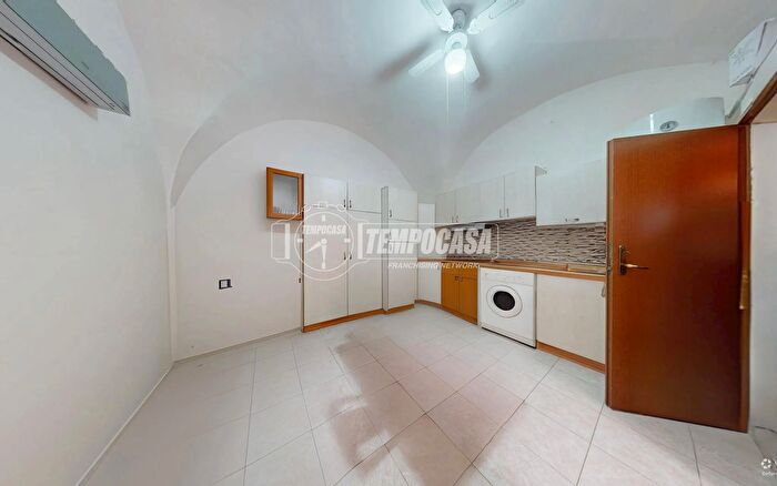 Casa bilocale in vendita in Via Martinelli, Turi